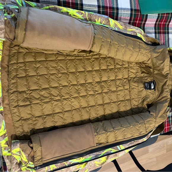 The North Face Brown ThermoBall Eco Jacket - Picture 3 of 6